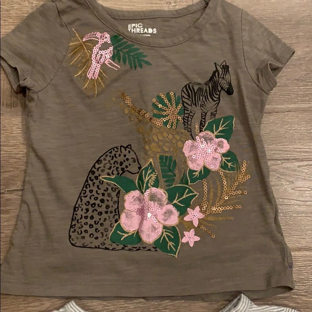 Short sleeve tops bundle 5 - Picture 3 of 14